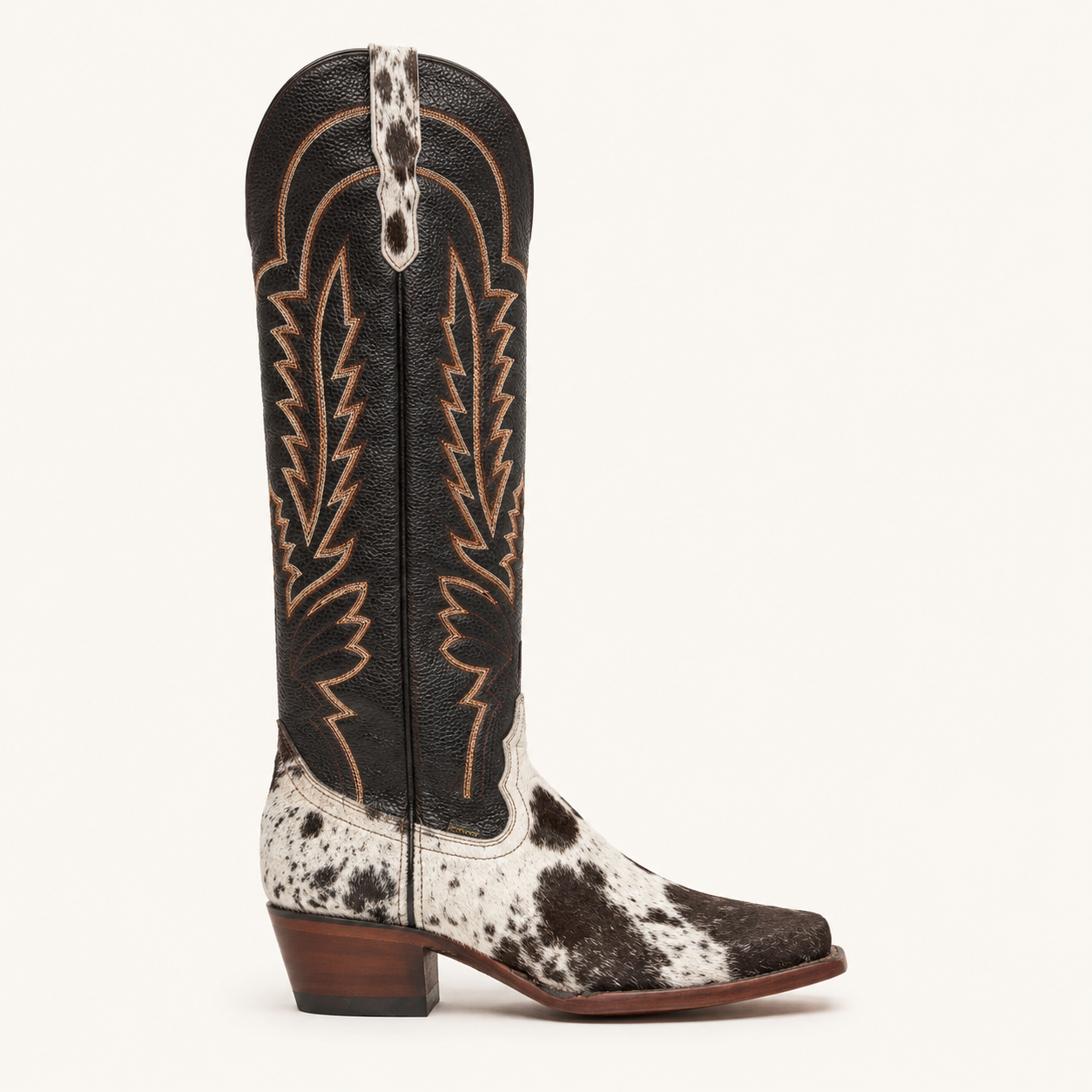 Bota Pelo de Vaca Bordado Espigas — Cruzalta