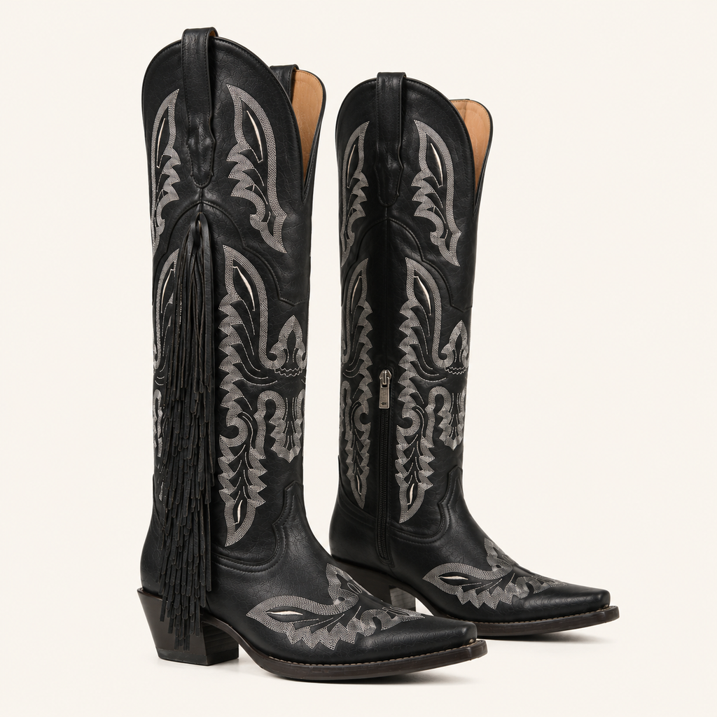 Bota Negra con Flecos y Bordado Gitana — Esja Boots