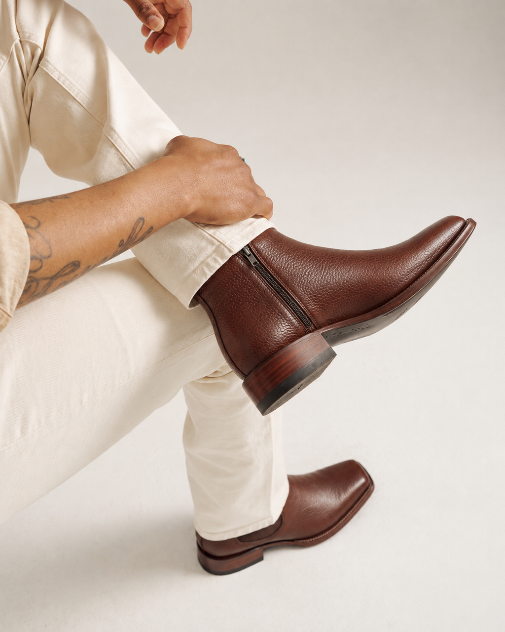 El Elegante in Brown Deerskin