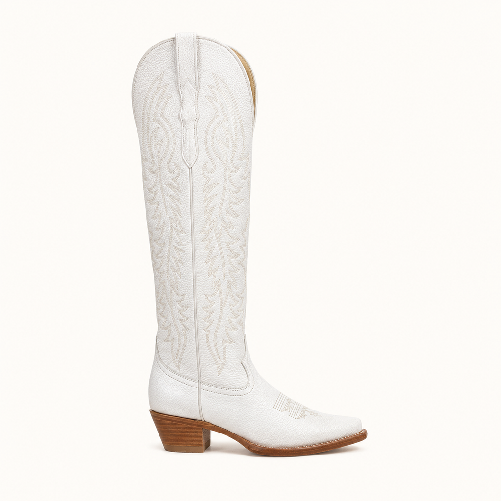 Bota Alta Blanca Bordada Paloma — Forajidas