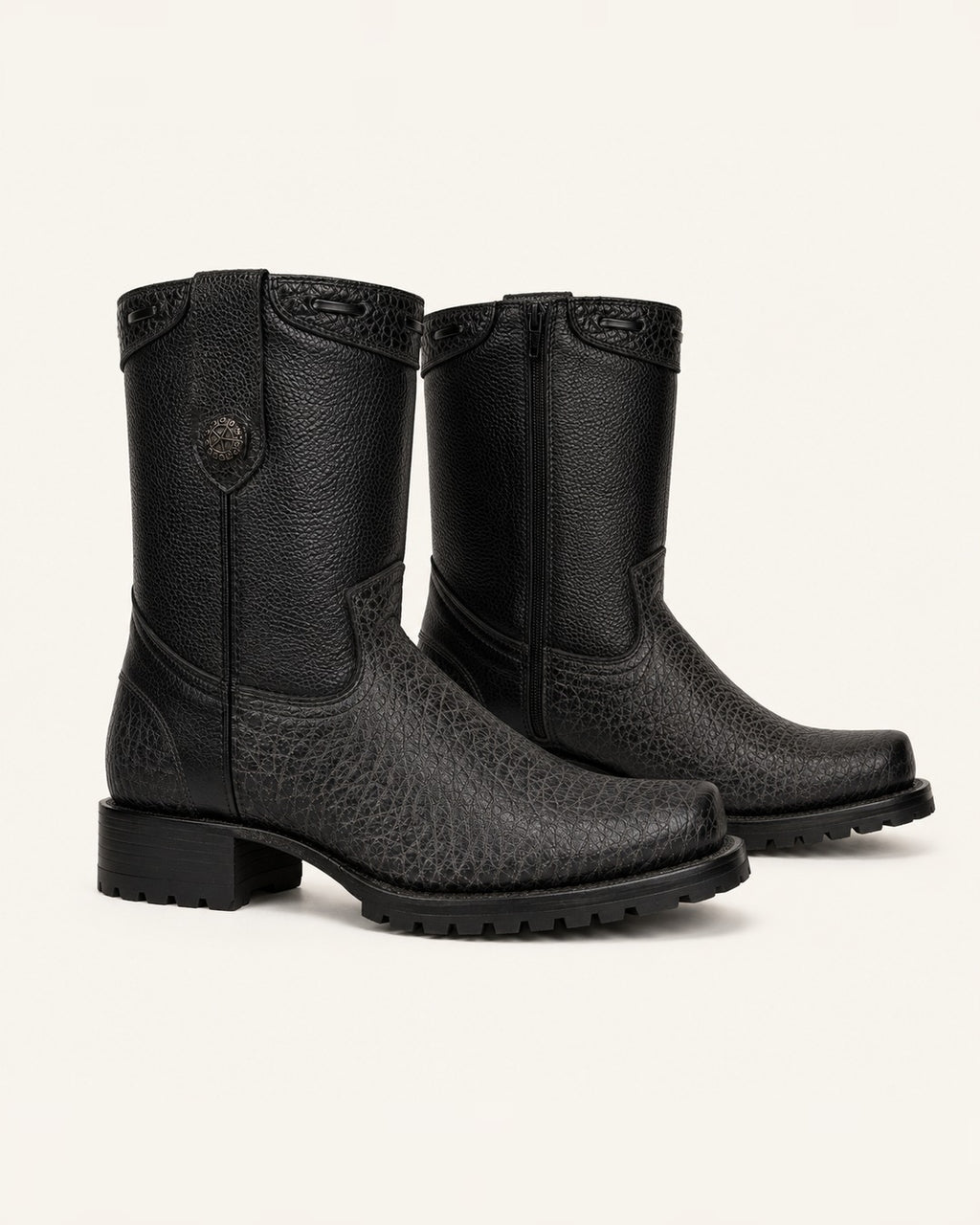 La Búfalo en Bisonte Grabado Suela Tractor Negra