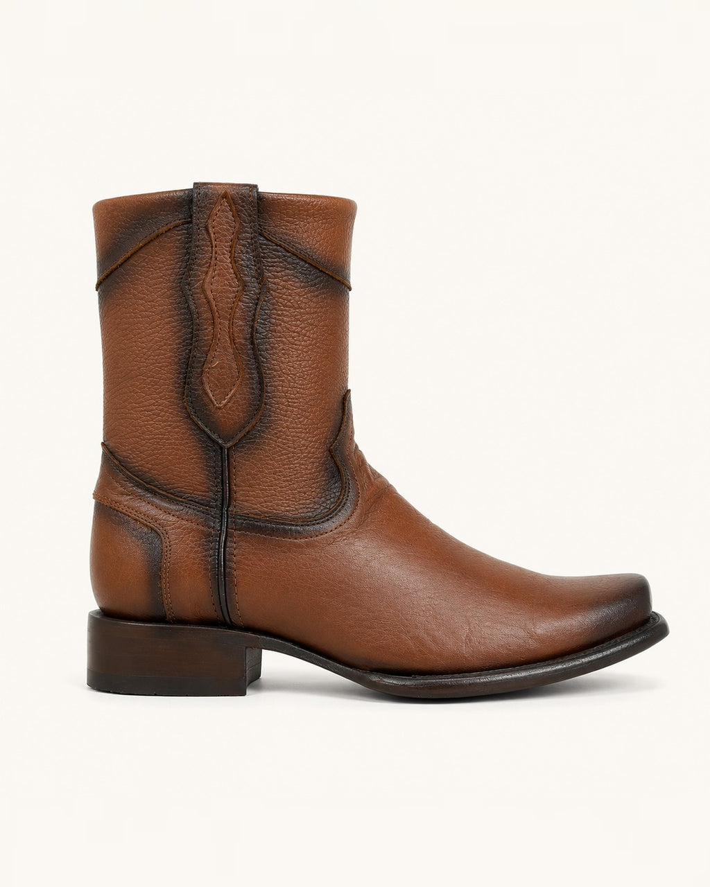La Camino Real in Walnut Dilan Leather